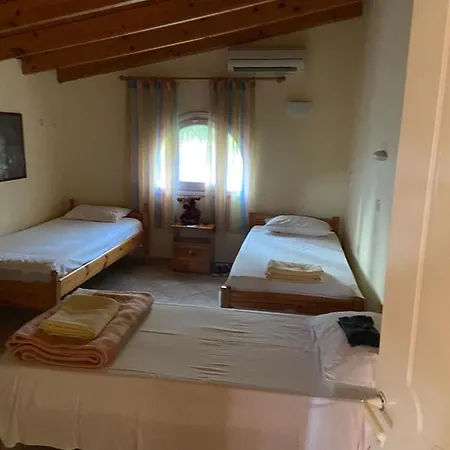 Aeleni Apartment
